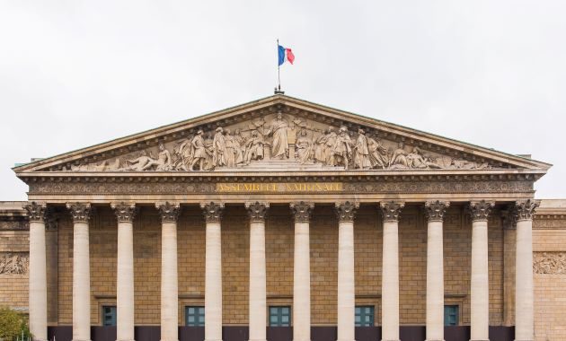 PLFSS 2022 : l’encadrement des centres dentaires entériné PLFSS 2022 : l’encadrement des centres dentaires entériné