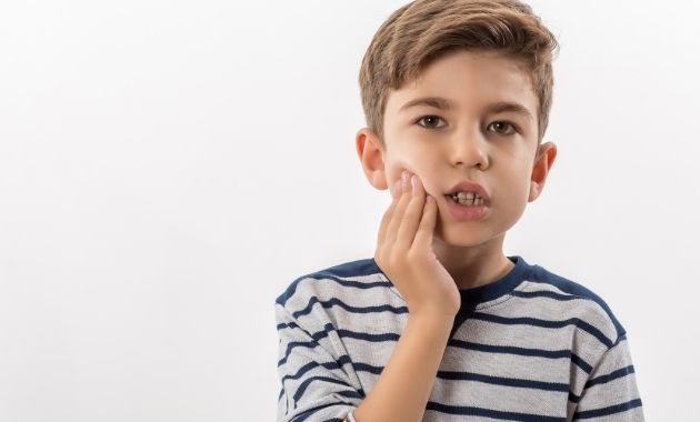 Covid-19 : la pandémie met à mal la santé bucco-dentaire des jeunes anglais Covid-19 : la pandémie met à mal la santé bucco-dentaire des jeunes anglais