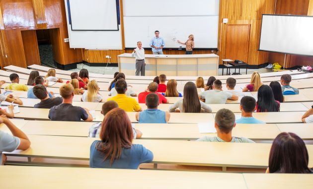 Désert médicaux : il faudrait former 7 265 étudiants en dentaire d’ici à 2025 Désert médicaux : il faudrait former 7 265 étudiants en dentaire d’ici à 2025