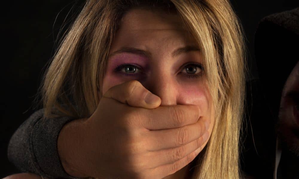 Angleterre : des soins bucco-dentaires pour les femmes victimes de violences domestiques Angleterre : des soins bucco-dentaires pour les femmes victimes de violences domestiques
